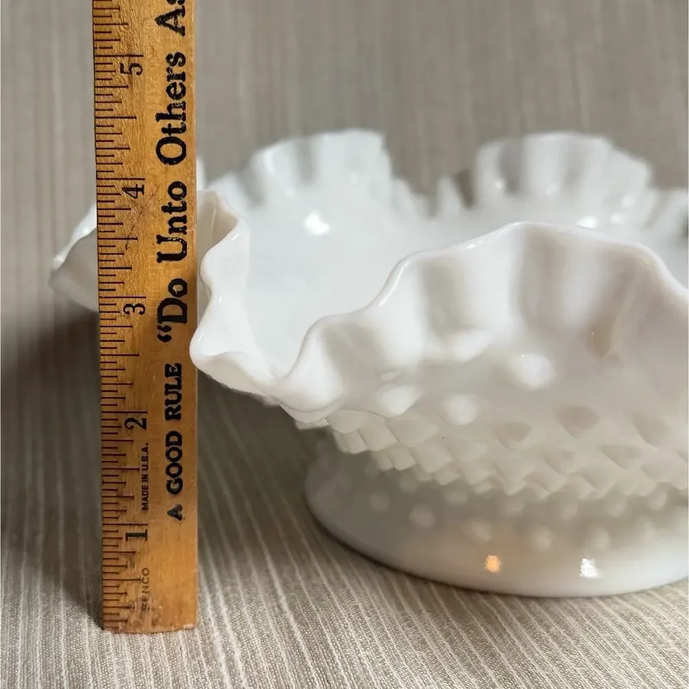 Vtg Fenton Milk Glass Hobnail 3 Horn Epergne Centerpiece Ruffled Trumpet Vase